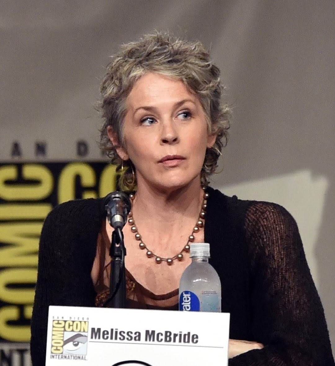 Elizabeth Hurry tweet media