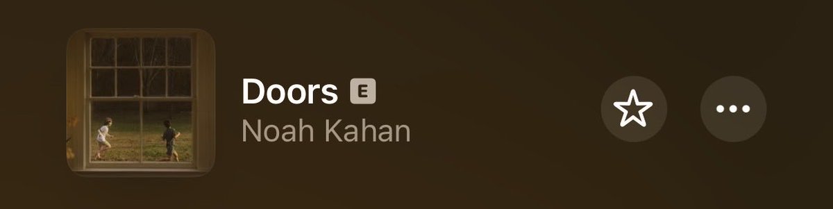 basicallydaria's tweet photo. Noah Kahan what the fuck is wrong with you 😭 https://t.co/vIdMWQgMqD