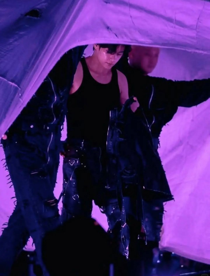 Kim Taehyung Brasil tweet media