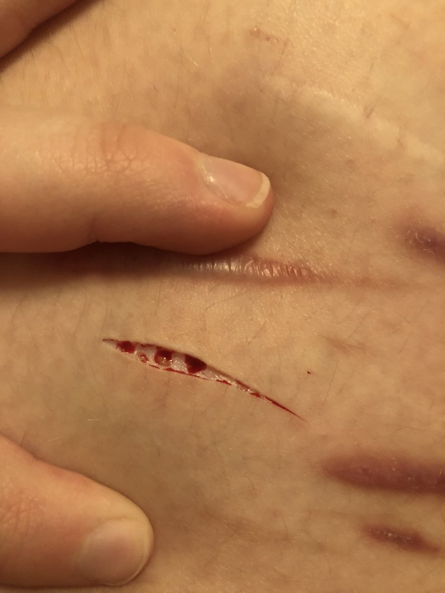 rapturedstars's tweet image. cut sesh with boyfie 🤤 @4rowss 

#shtwt #slittwt