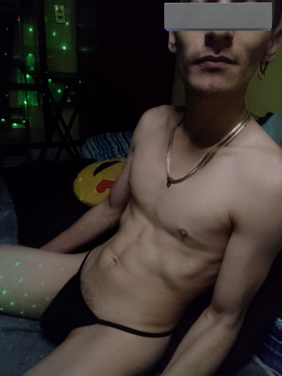 ChileXcatic's tweet photo. Flequillo https://t.co/aL5ue14hlq