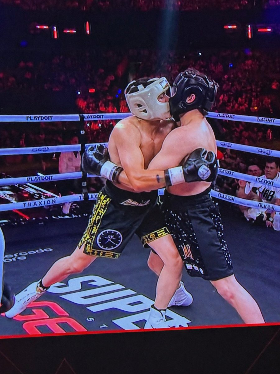 Gxl del CUAU tweet media