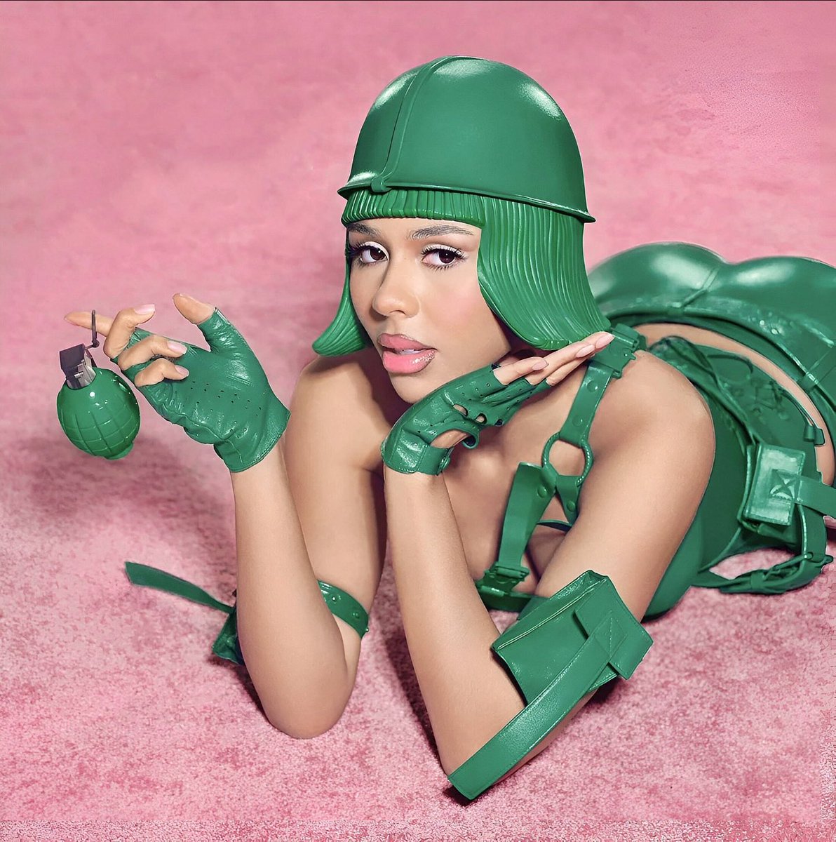 chartsmariahs's tweet photo. Mariah the Scientist’s “HEARTS SOLD SEPARATELY” remains the last female R&amp;B album to debut at #1 on the US Apple Music Top Albums chart. https://t.co/dY3e3dK66y
