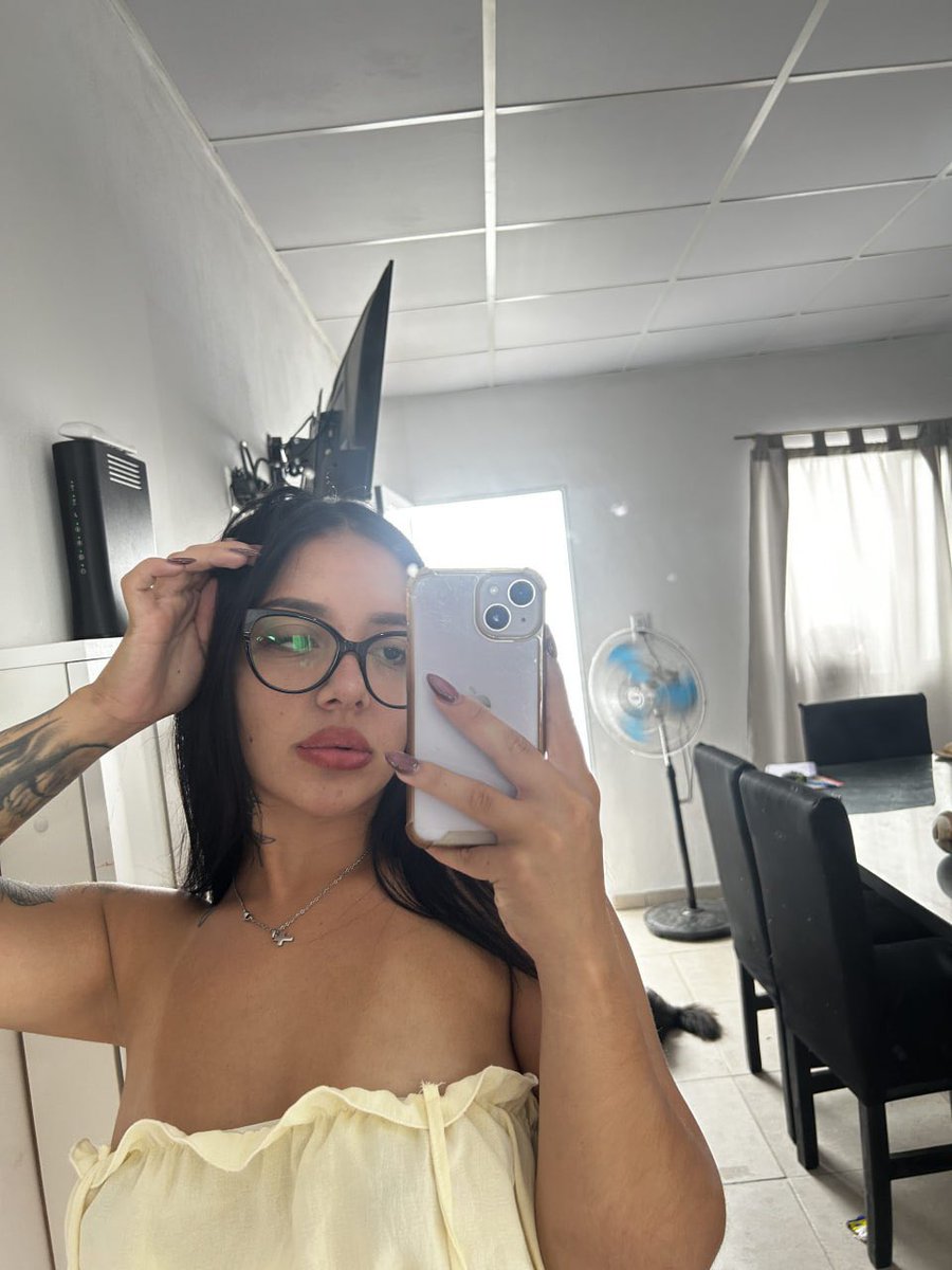 Emma tweet media
