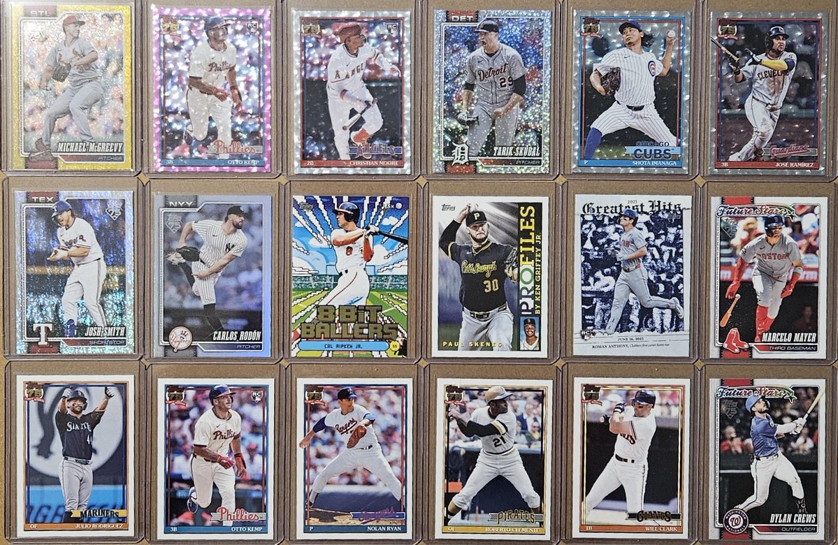 3bangerbreaks's tweet image. #Hits from the 2026 #Topps &amp;amp; #Celebration #Baseball #PYT +  #Random #Team #Mega #Box #Break

#TBBCrew #MLB #TBBReposts #TBBElite #TBBPlus #TBBGold #tradingcards #thehobby