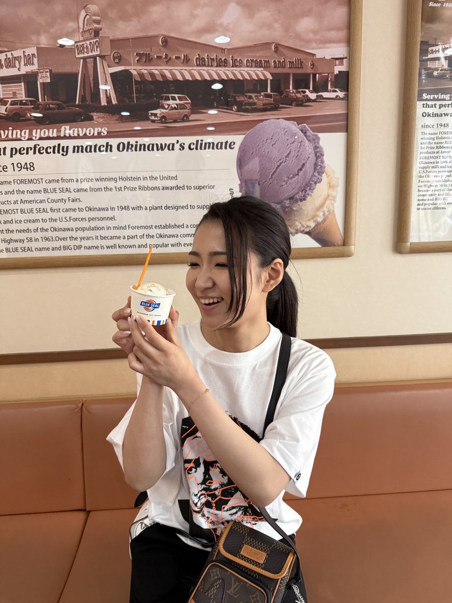 沖縄食べシリーズです

ステーキ
スク豆腐
エンダー
ブルーシール
泡盛

ばちばちに沖縄満喫してました🤟🌺
#田中あいみ