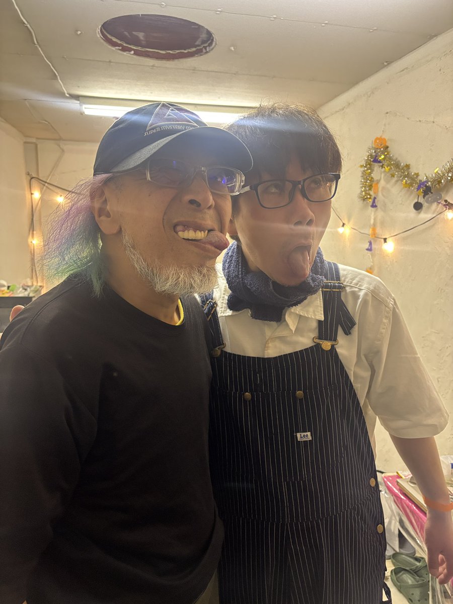 NJntZsQrlFqZycy's tweet photo. 🎤ねぶさんのカレー🍛
めっちゃ美味しくて2回も食べちゃった🤭次は3回食べま〜す🤤

手作りブランコ楽しそう🙌🙌 https://t.co/0WiC7z5Ldw
