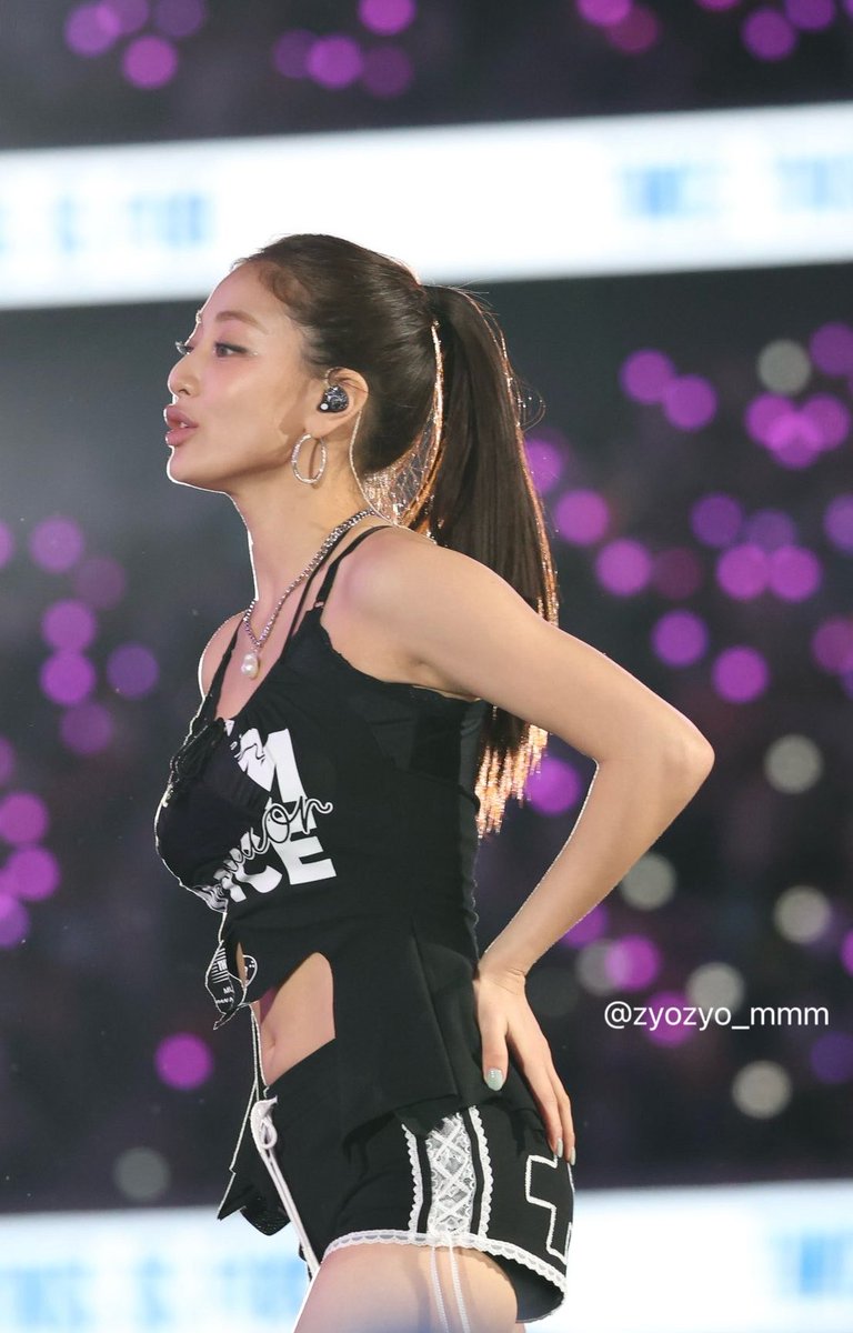 zyozyo_mmm's tweet photo. 260426 MUFG STUDIUM D2

지효의 다양한 표정이 좋아요☺️

#TWICE_THISISFOR_WORLD_TOUR 
#TWICE #트와이스 #JIHYO #ジヒョ #지효  
#TWICE_THISISFOR_WORLD_TOUR_IN_JAPAN https://t.co/5scmTJCAKu