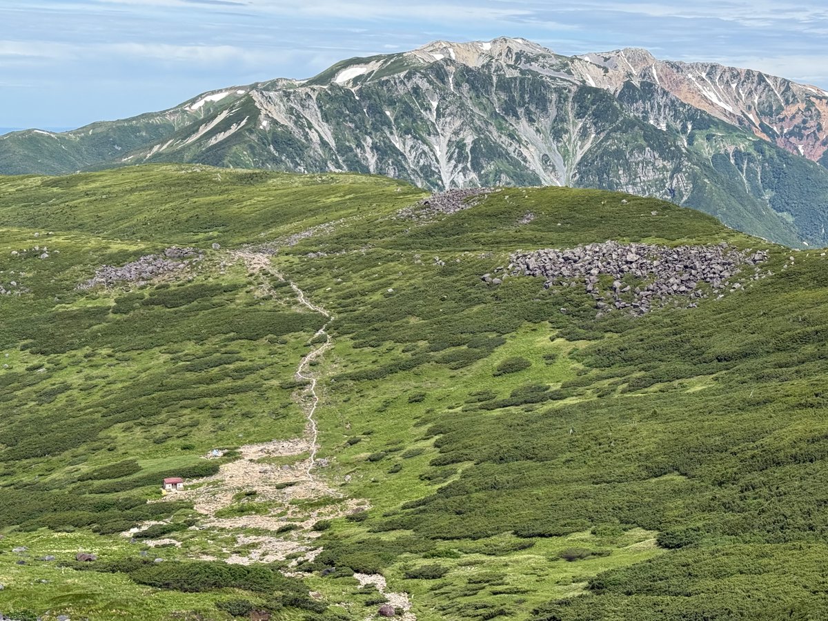 fudousander's tweet photo. ここは日本最後の秘境と呼ばれる山域です

街明かりは一切届かず、何日も歩いてのみ辿り着けるまさに日本の秘境 https://t.co/wdH4g02R41