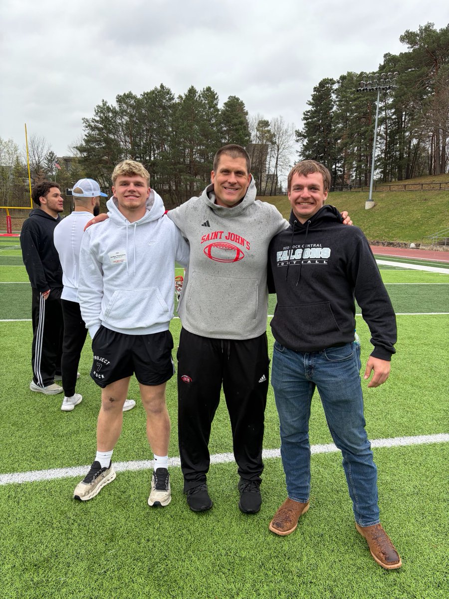 JordanT46376's tweet photo. I had a great visit @SJUFootball today and look forward to getting back on campus again next month for camp. Thanks @SJUFBCoachDumo and @SJUGaryFasching https://t.co/aa8j2gLJpy