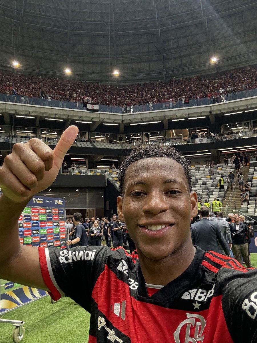 Léo Ortiz 1️⃣5️⃣ (@leoortis15) on Twitter photo 