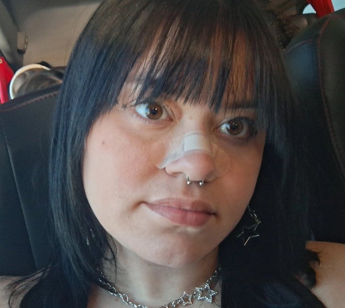 ellie VAI VER BTS E ENHYPEN tweet media