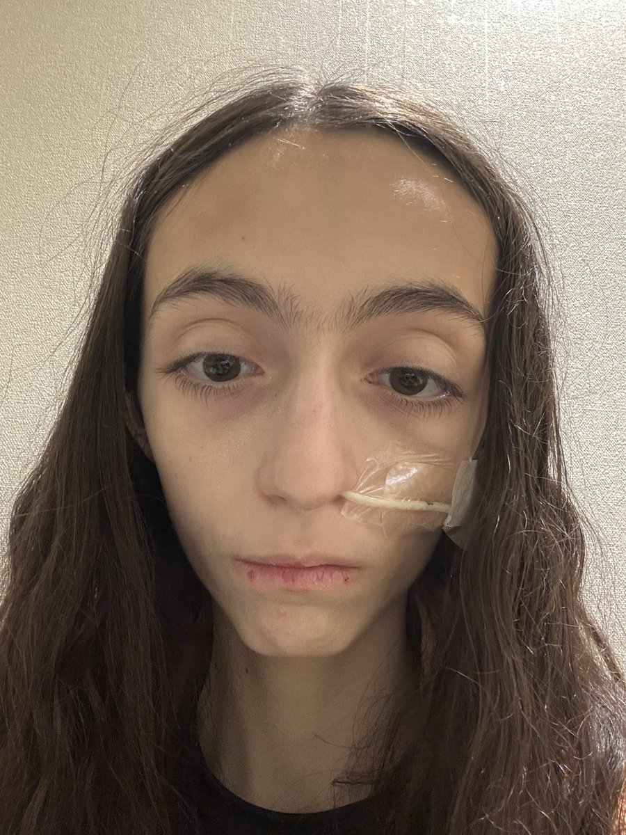 abril ⋆⭒˚.⋆ tweet media