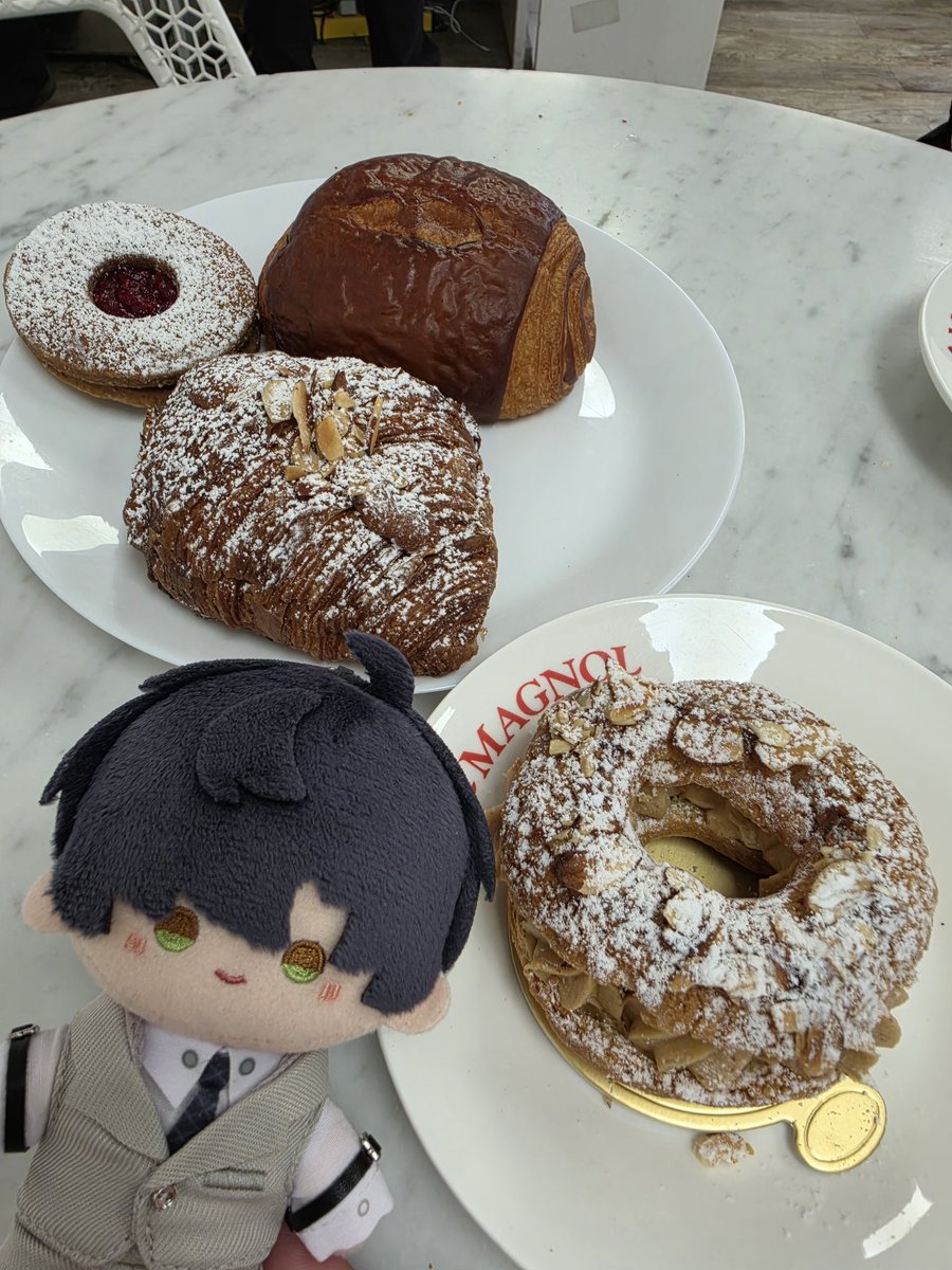 gaby 🌻 tweet media