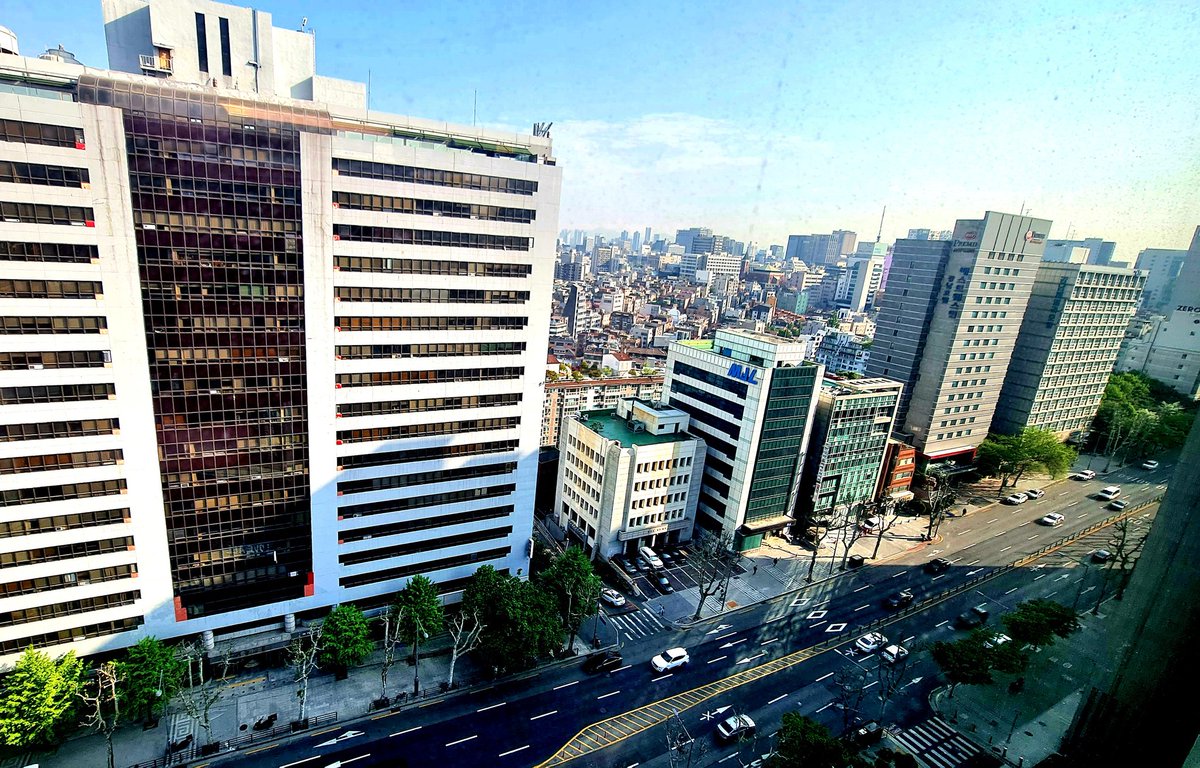 satso999's tweet photo. Good Morning Seoul. Нилээд хэдэн жилийн дараа Сөүлд ирлээ. Бүх юм ном журмаар болохоор хил дээр удсан барьсан зүйл огтоос гарсангүй. Өнөөдрөөс эхлээд завгүй өдрүүд эхлэлээ. Хамтдаа байгаарай. 
#ArtandMedicalTourKoreabyBrittoCard
#GlobalSimStore #NovotelAmbassadorSeoulGangnam https://t.co/cqKZmyU96H