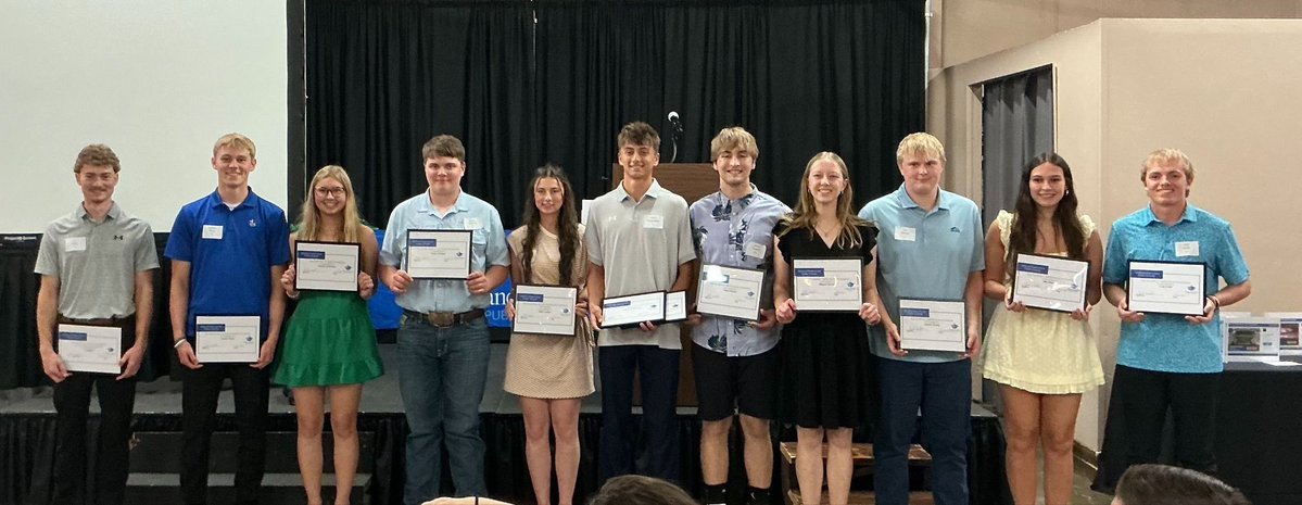 AgpsFoundation's tweet image. Big cheers for our 2026 Senior Scholarship Winners! 🎓🦅 We are honored to support these talented students as they graduate from Ashland-Greenwood and head toward their next big adventure. Congrats, Bluejays! #AGPSPride #ClassOf2026 #Scholarships