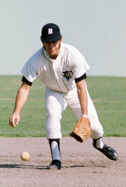 PaulMayne6's tweet image. Anatomy of a ground ball to Aurelio Rodriguez:
1. Fields it cleanly. 
2. Pounds glove a couple times
3. Waits 5-10 seconds 
4. Throws a cannon to first. 
👍⚾️