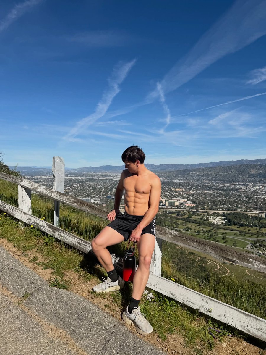 Follow 🅜🍑🅓🅔🅛︎🅢 🅜🅔🅝 🅗🏳️‍🌈 🏳️‍⚧ 💪10K tweet media