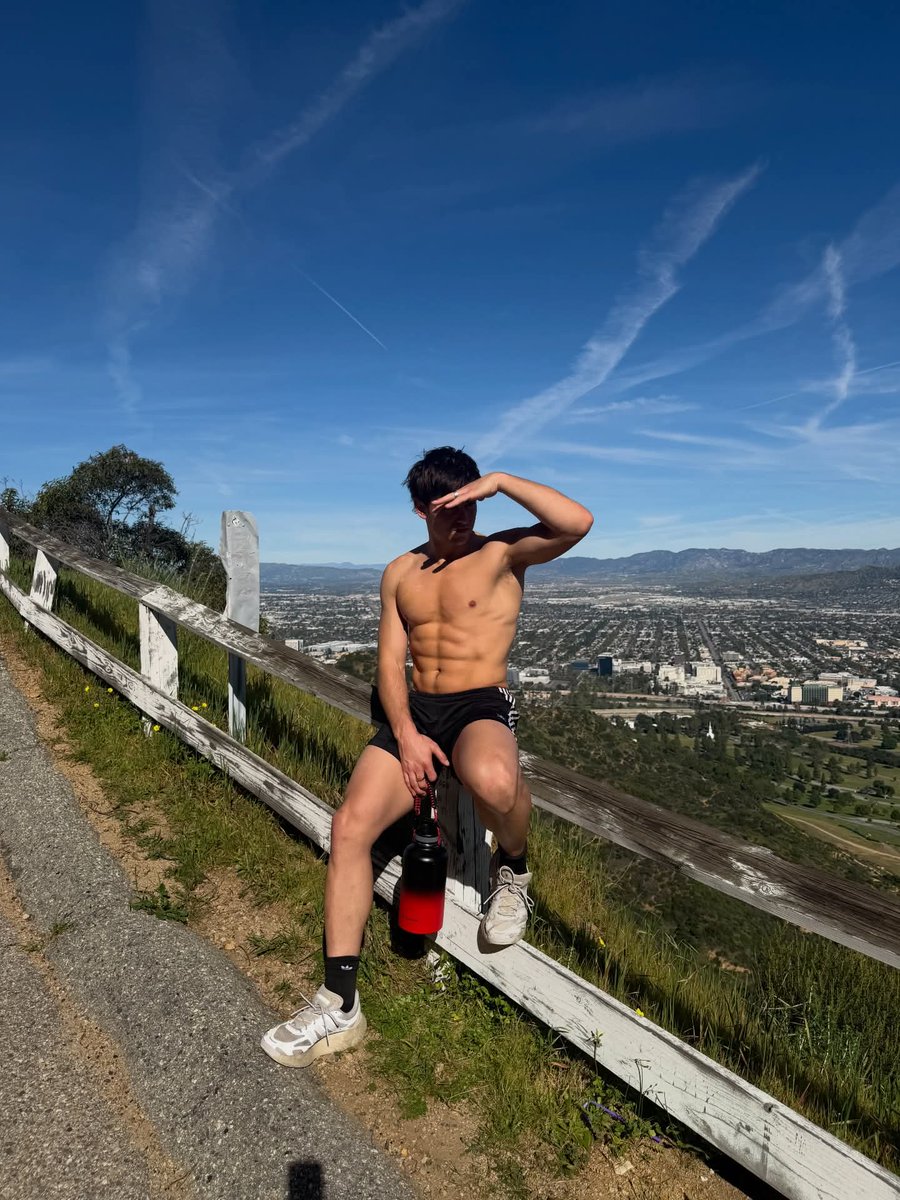 Follow 🅜🍑🅓🅔🅛︎🅢 🅜🅔🅝 🅗🏳️‍🌈 🏳️‍⚧ 💪10K tweet media