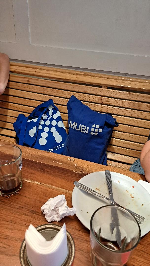 Julibird | Fleabag is my Melodrama tweet media