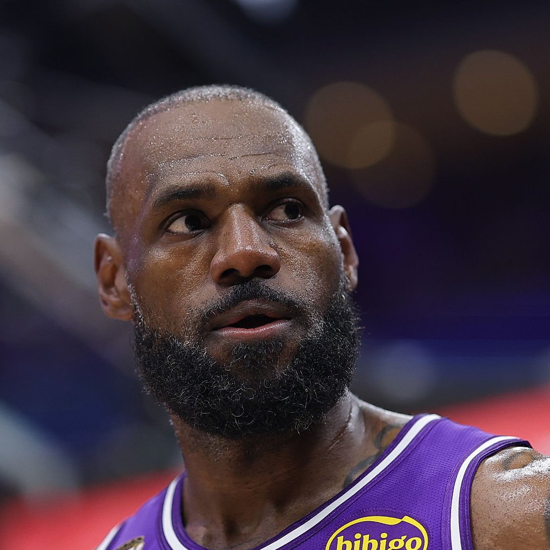 LakeShowYo tweet media