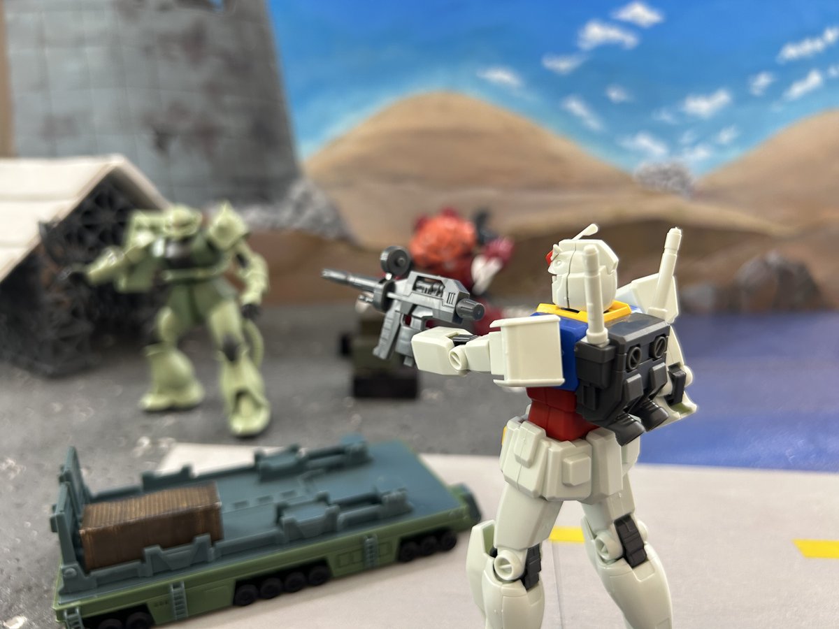 gundambase_t's tweet photo. 【京都店情報】

京都店では、5/5(火・祝)～6(水・祝)の2日間、
大人気の組立体験会を開催します！
完成したガンプラを使って、撮影用ジオラマで
カッコいい写真撮影も！

是非お立ち寄りください！

#ガンダムベース
#ガンダムベースサテライト京都 https://t.co/0awDW78TlX