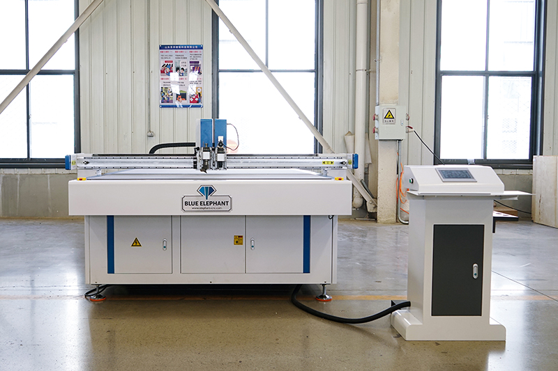 ElephantCnc's tweet image. 🔥🔥🔥New Product Release: Technology-Driven 1625 CCD Oscillating Knife Cutting Machine for Sale

🏆Related machine:
elephant-cnc.com/pro/1625-ccd-c…

☎Contact us:
elephant-cnc.com 
Whatsapp: +86-15064026772
#leather #leathercuttingmachine #leatherengraved #cnccuttingmachine