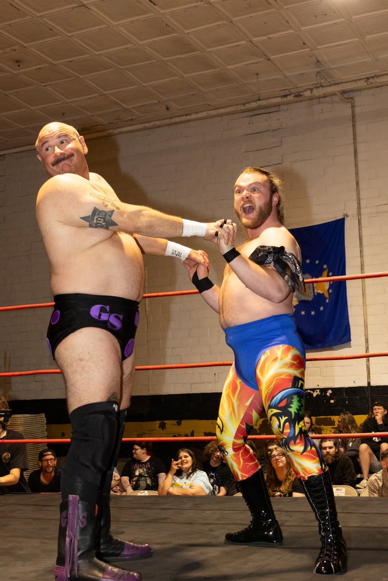 GlennSpectre's tweet image. The name of the game is ENTERTAIN! #wrestling #prowrestling #memphis