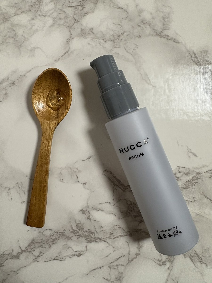 swiss3320's tweet photo. NUCCA+セラム
60g
4,500円（税込）

「温泉水99」と国産の自然由来成分99％を贅沢に配合した、年齢にゆらぎがちな肌に寄り添う美容液です‼︎

とろみのあるテクスチャーで、刺激が少なく、毎日使いやすいやさしい使用感です😊 https://t.co/hpxwpIiYiN