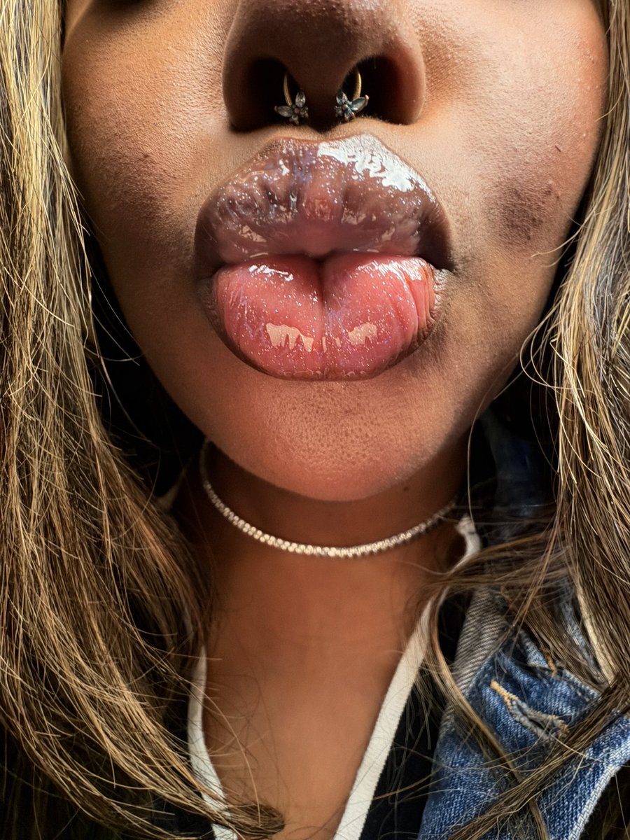 areola grande 🌸 (@allaboutdime) on Twitter photo 