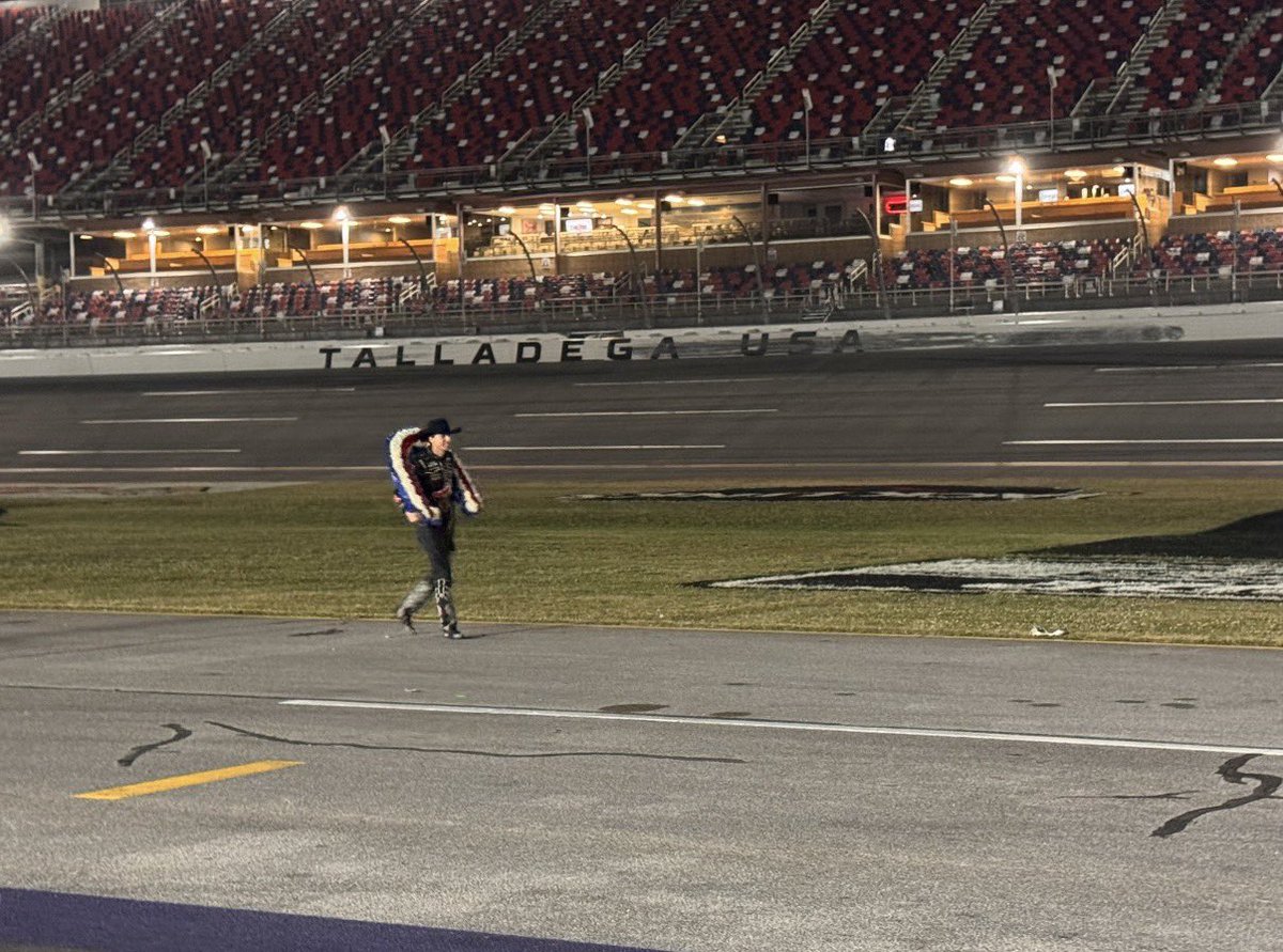 Hocevar HQ tweet media