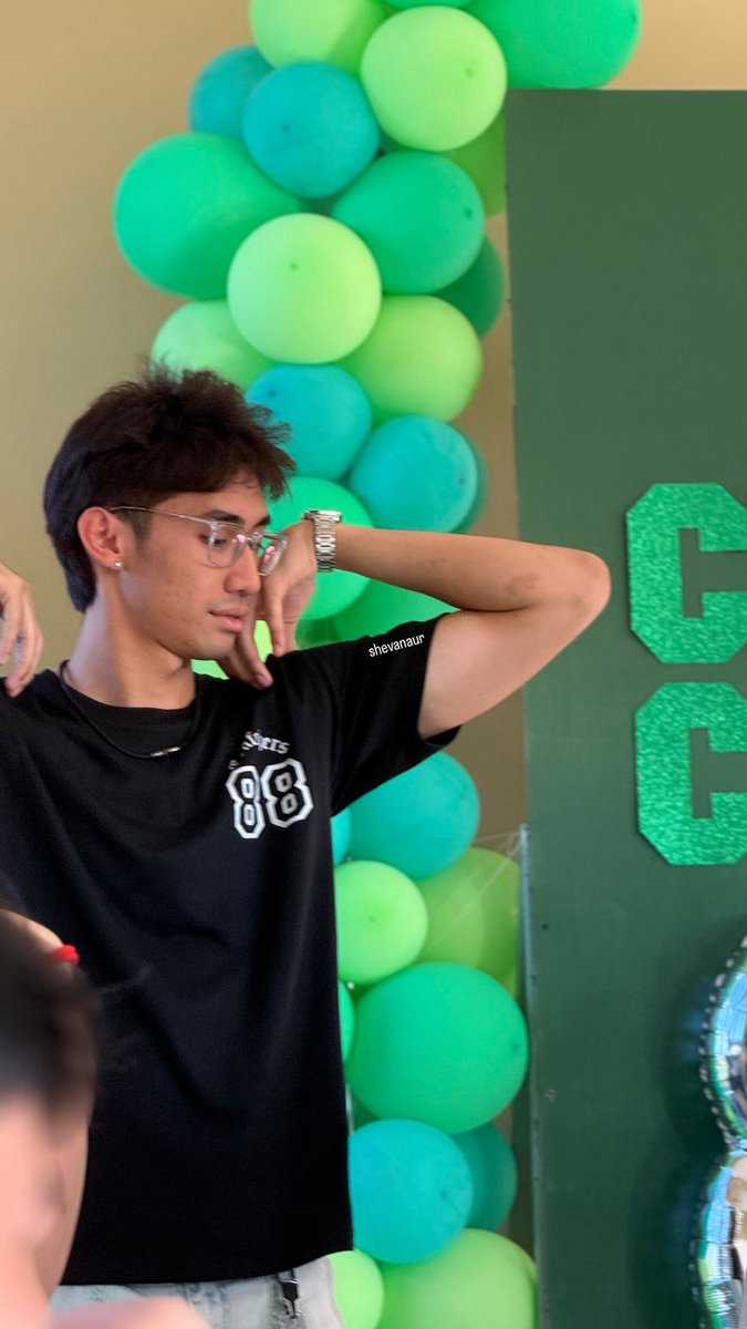 shevanaur tweet media