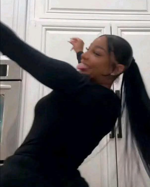 Patricia G🪐 tweet media