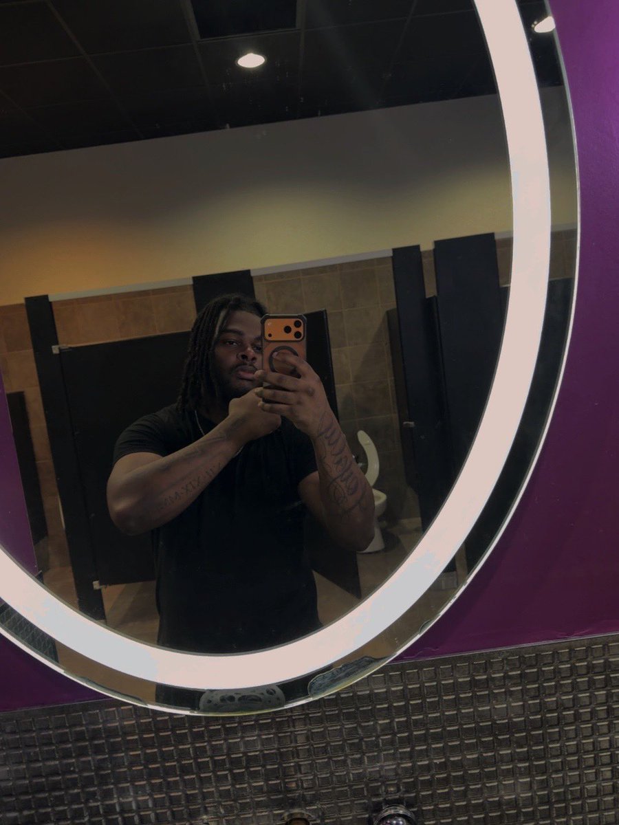 JayCantMizz's tweet photo. I need a workout partner💪🏾🥴🖤 https://t.co/mwwzIFXcbs