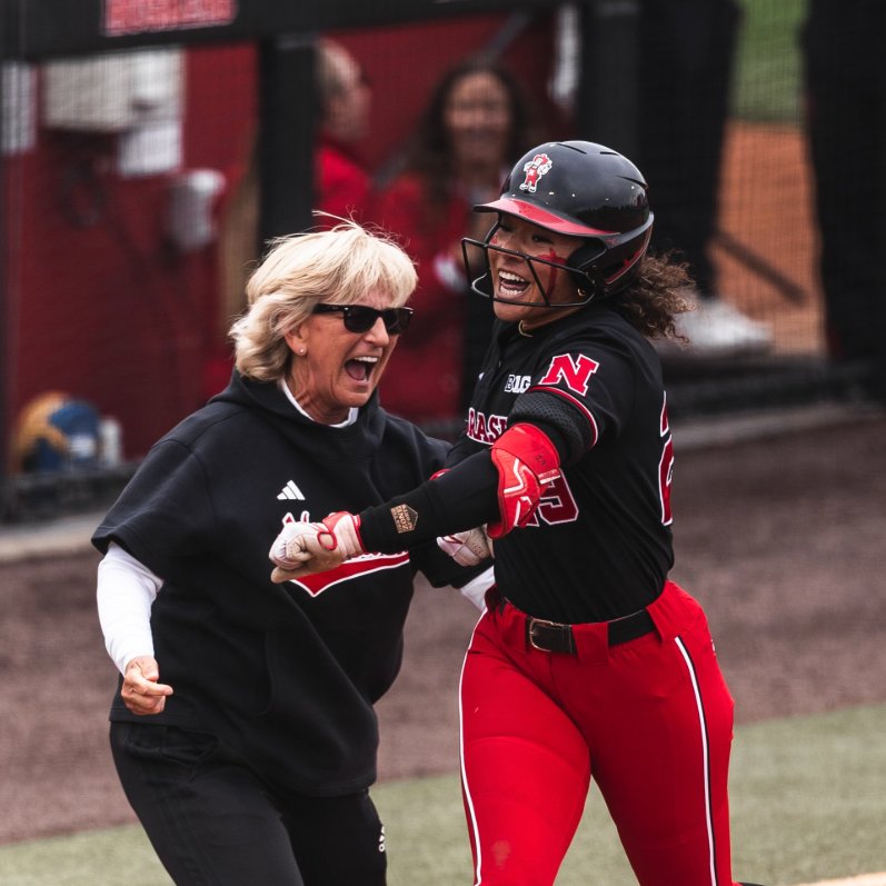 Softball America tweet media