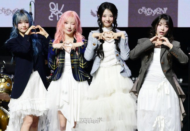 QWER 0427 쇼케이스 착장