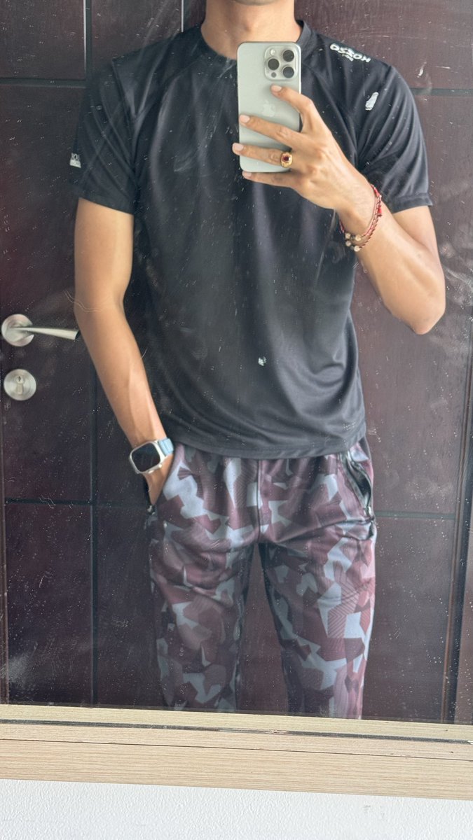tugusdev's tweet photo. @Billy_Naravit Mir geht’s gut Bill. Masih kursus Bahasa Jerman di Bandung. Alive and well. Banyak hal yang bisa kuceritakan tapi nanti kalau aku ke Jakarta lagi. https://t.co/ccja4Va3Ux