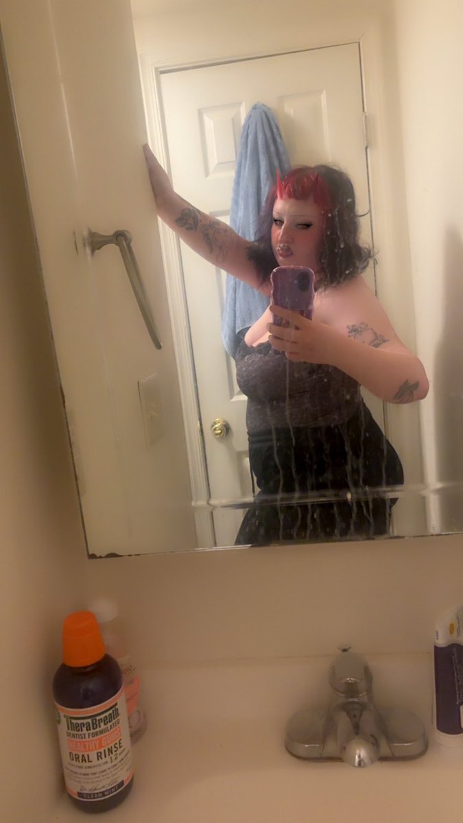 𝔳𝔞𝔪𝔭𝔦𝔯𝔞 𝔬𝔣 𝔱𝔥𝔢 𝔫𝔦𝔱𝔢 🔪🔮🦇 tweet media