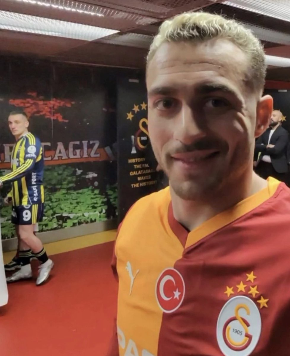 icardimparator's tweet photo. @wolowos___ Durup durup şöyle sırıtyoz valla https://t.co/bRgtFJvPiv