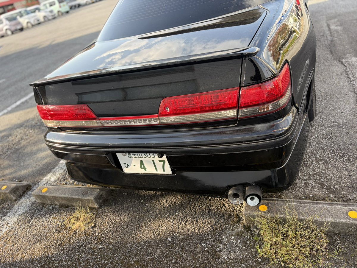らい tweet media
