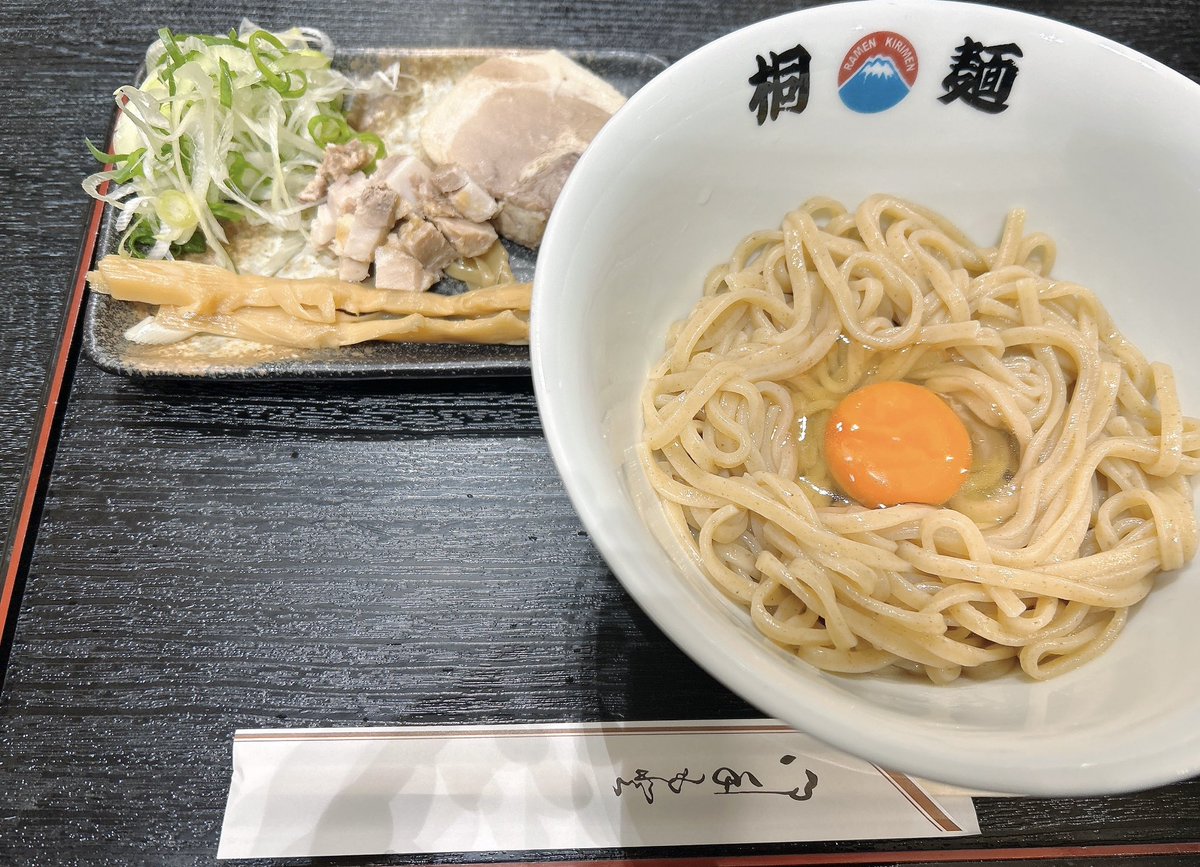 鷹瀬は超会議に行く。 tweet media