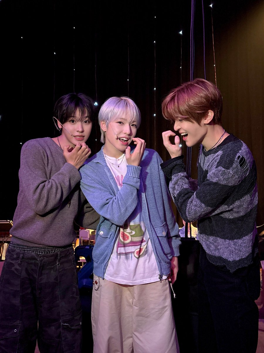 ᯓ★개그콘서트 

#SION #RIKU #SAKUYA
#시온 #리쿠 #사쿠야
#シオン #リク #サクヤ 
#NCTWISH #OdetoLove 
#NCTWISH_OdetoLove