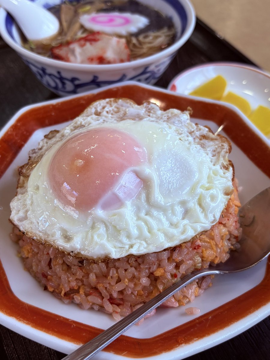 テルさん tweet media