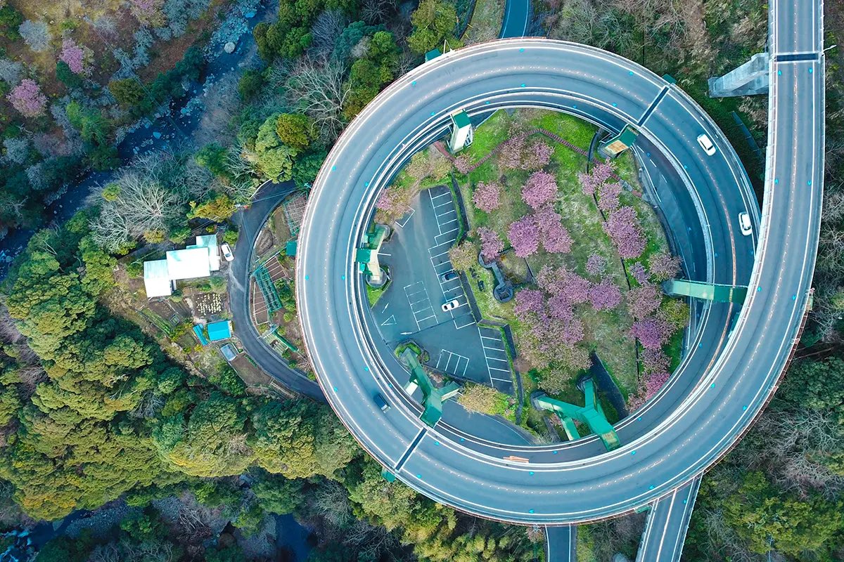 ゆうり tweet media