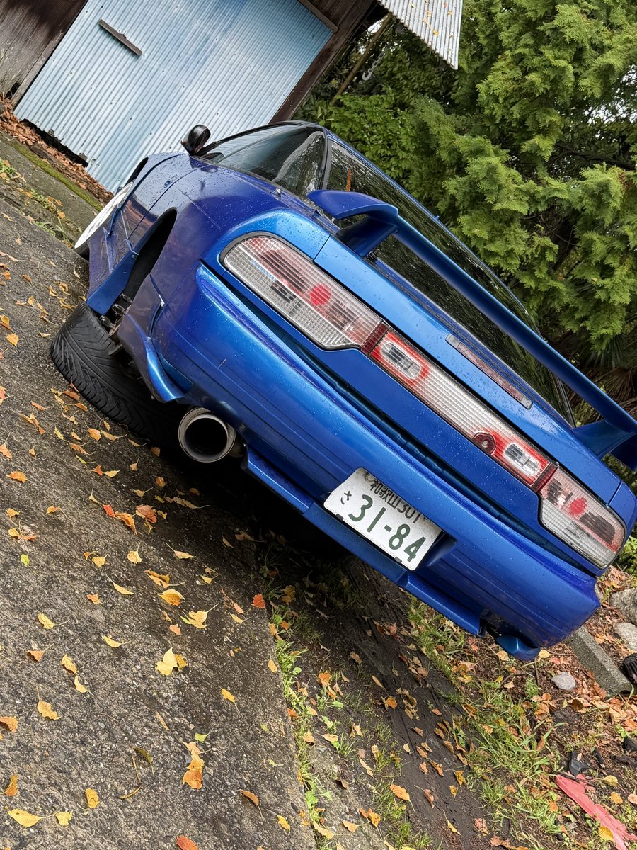 S14Destination's tweet photo. はよ持って帰ってくれやんかな〜
邪魔やわ https://t.co/AdHOvoKNOz