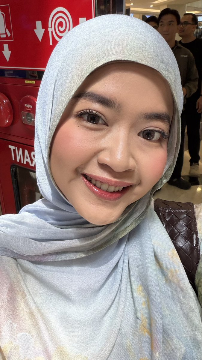 irbahsalss tweet media