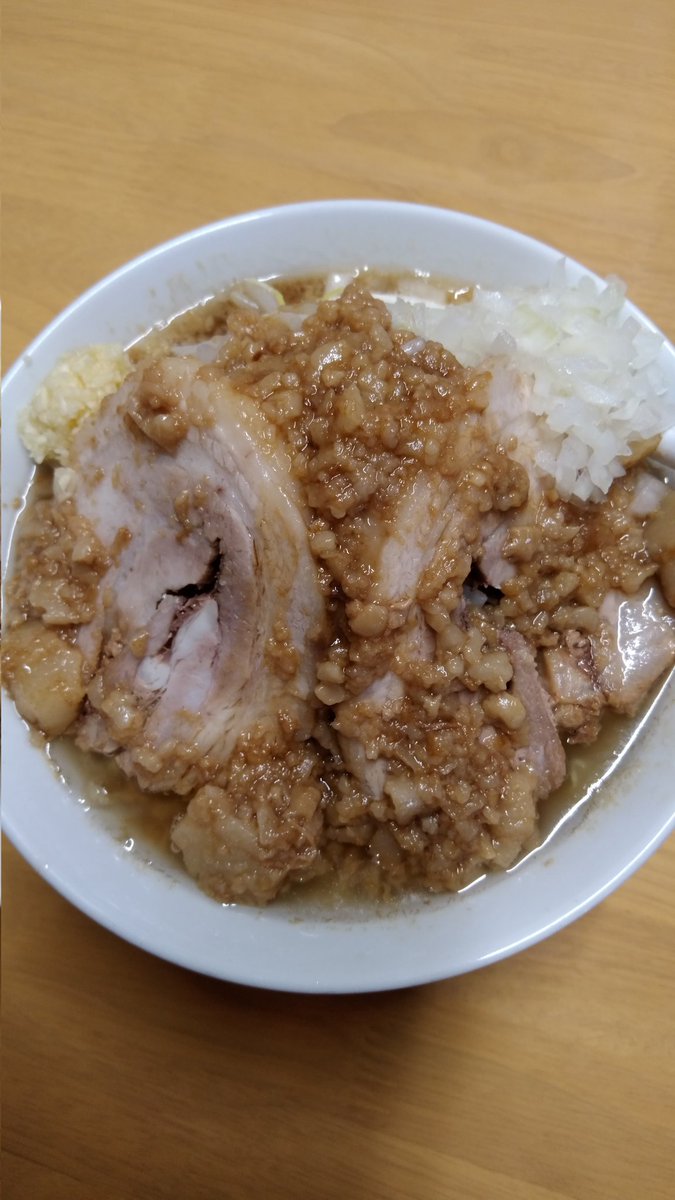 JUNKJION29's tweet photo. まいど！
１週間の始まりDAYぶっちぎりのいけいけハイテンションで今週もよろしくです🍥 https://t.co/aUJ6hDXfqf
