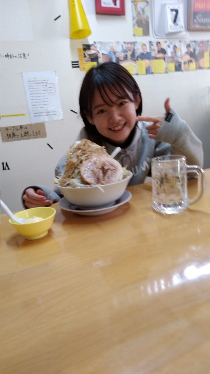 JUNKJION29's tweet photo. まいど！
１週間の始まりDAYぶっちぎりのいけいけハイテンションで今週もよろしくです🍥 https://t.co/aUJ6hDXfqf