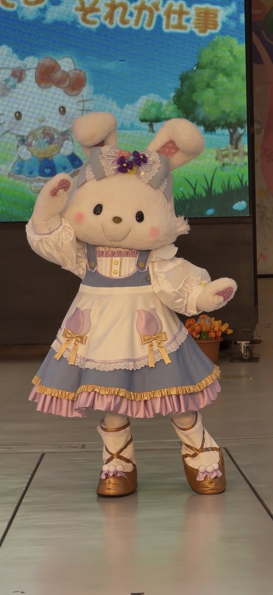 リサ tweet media