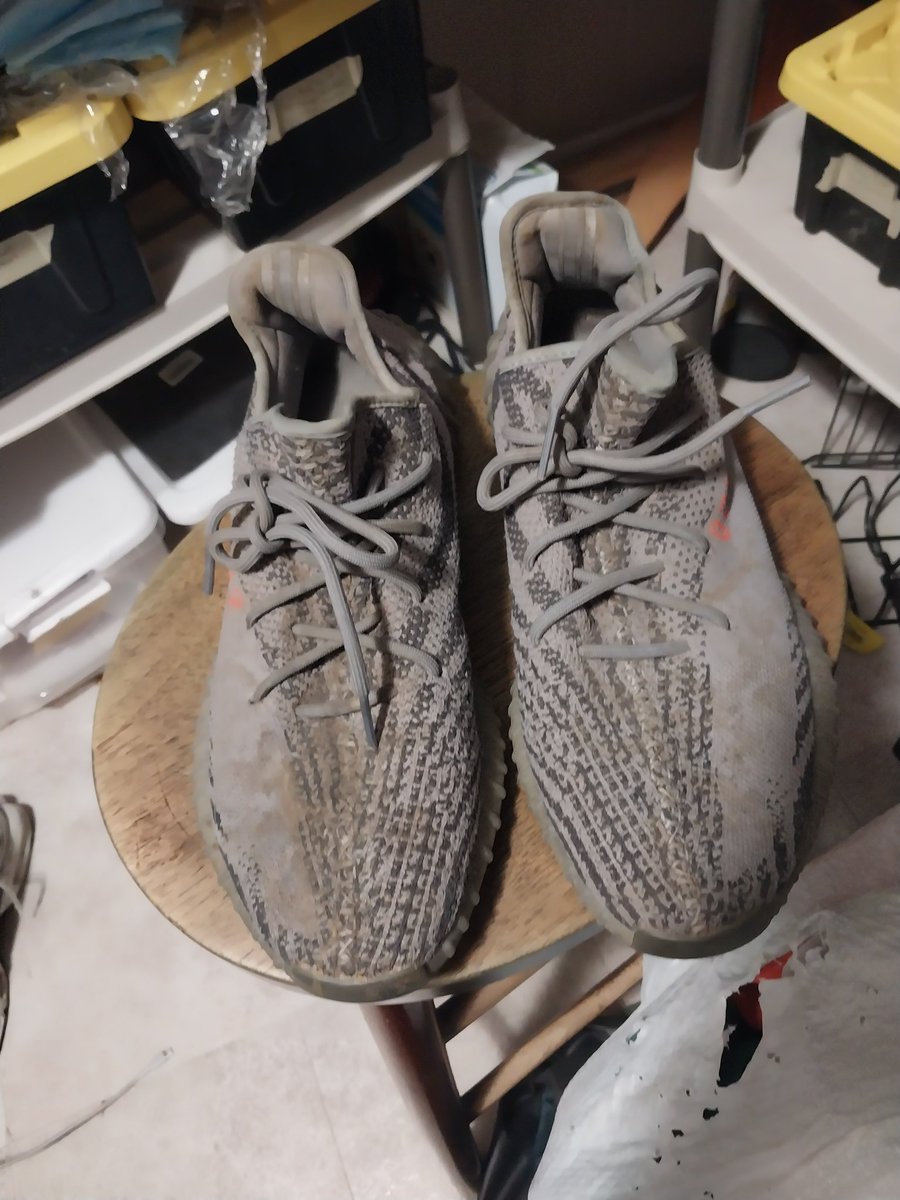 Bigfootlov3r's tweet image. Looking to sell these cum dump yezzys and yes I wear them just how they are. Size 14 message me for info. 

#Adidas #Yezzys #Forsale